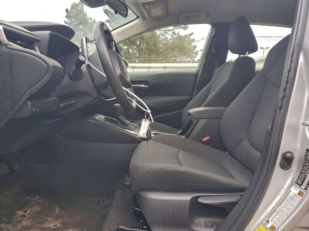 2021 TOYOTA COROLLA LE photo 7