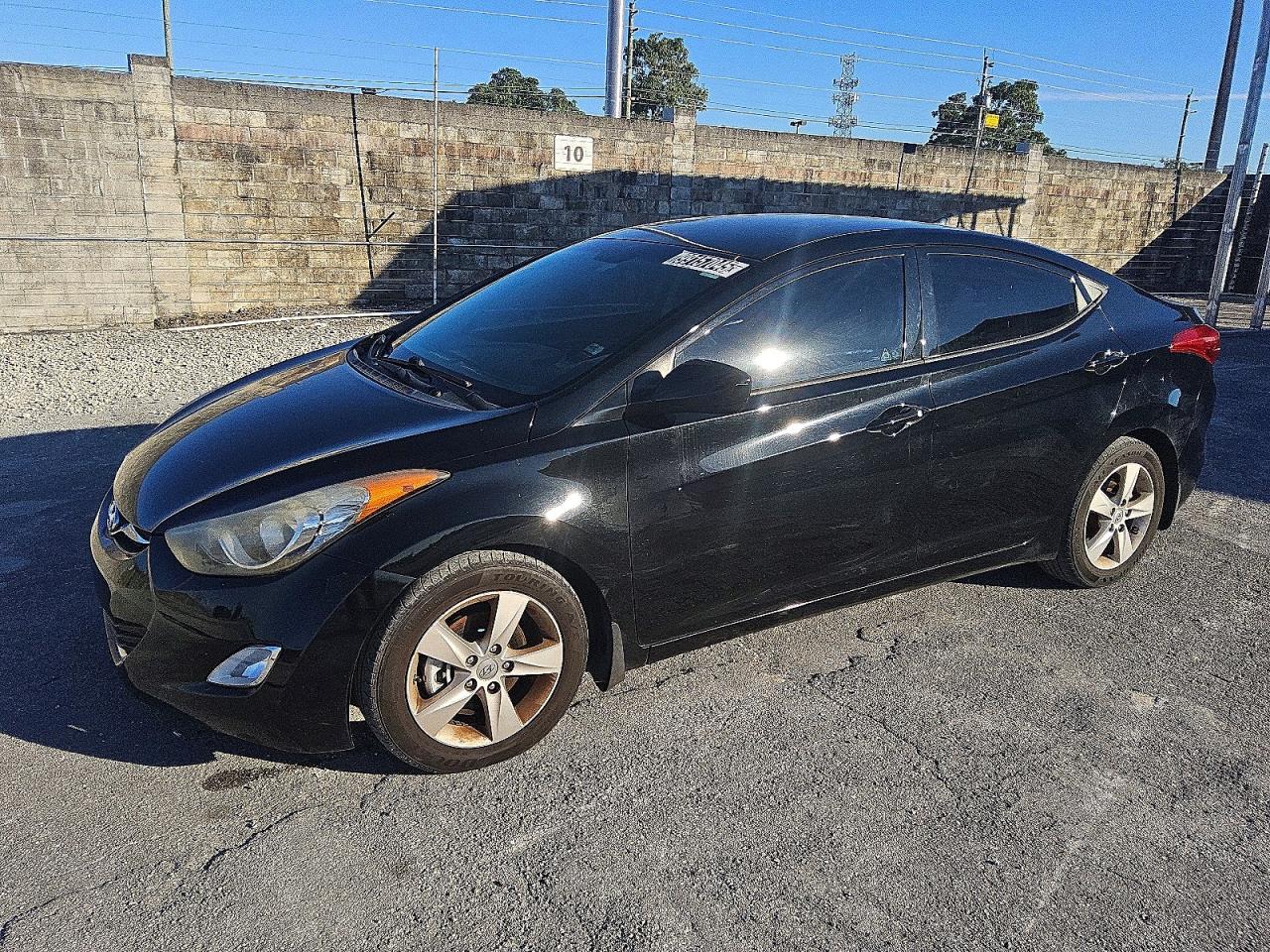 2013 HYUNDAI ELANTRA
