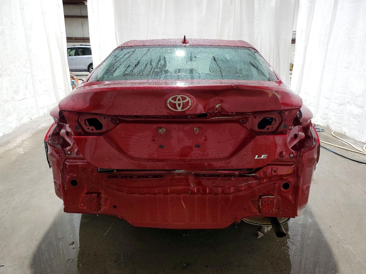 2021 TOYOTA CAMRY LE photo 11