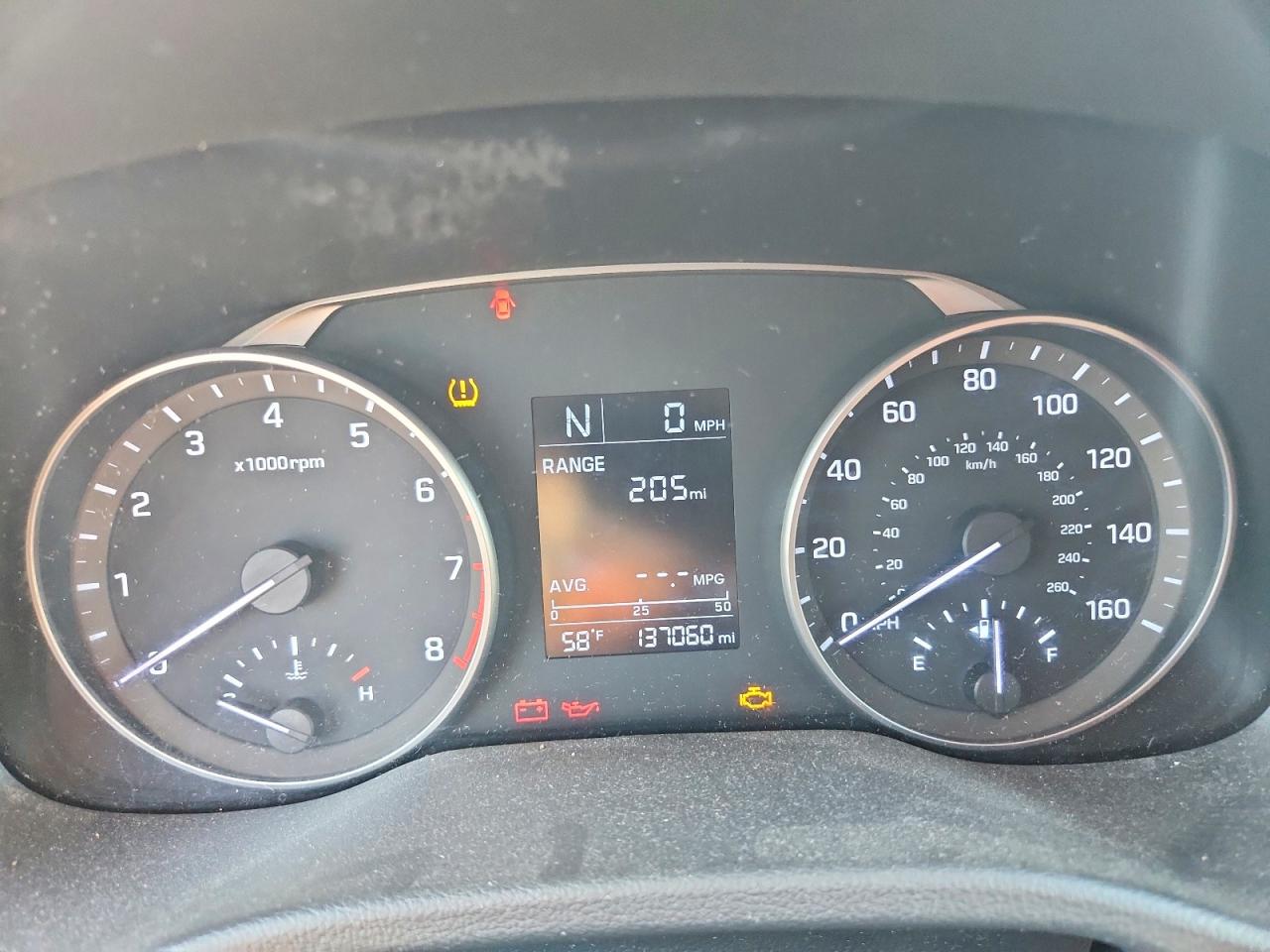 2017 HYUNDAI ELANTRA SE photo 9