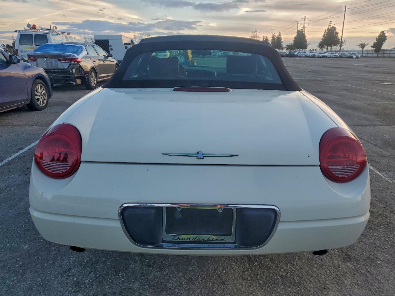 2002 FORD THUNDERBIRD photo 6
