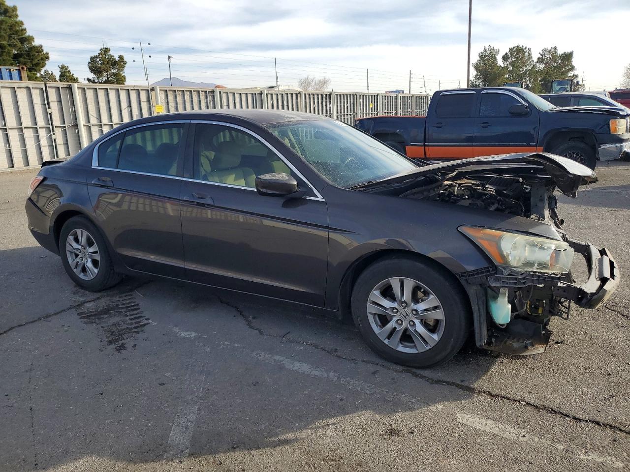 2012 HONDA ACCORD LXP photo 4