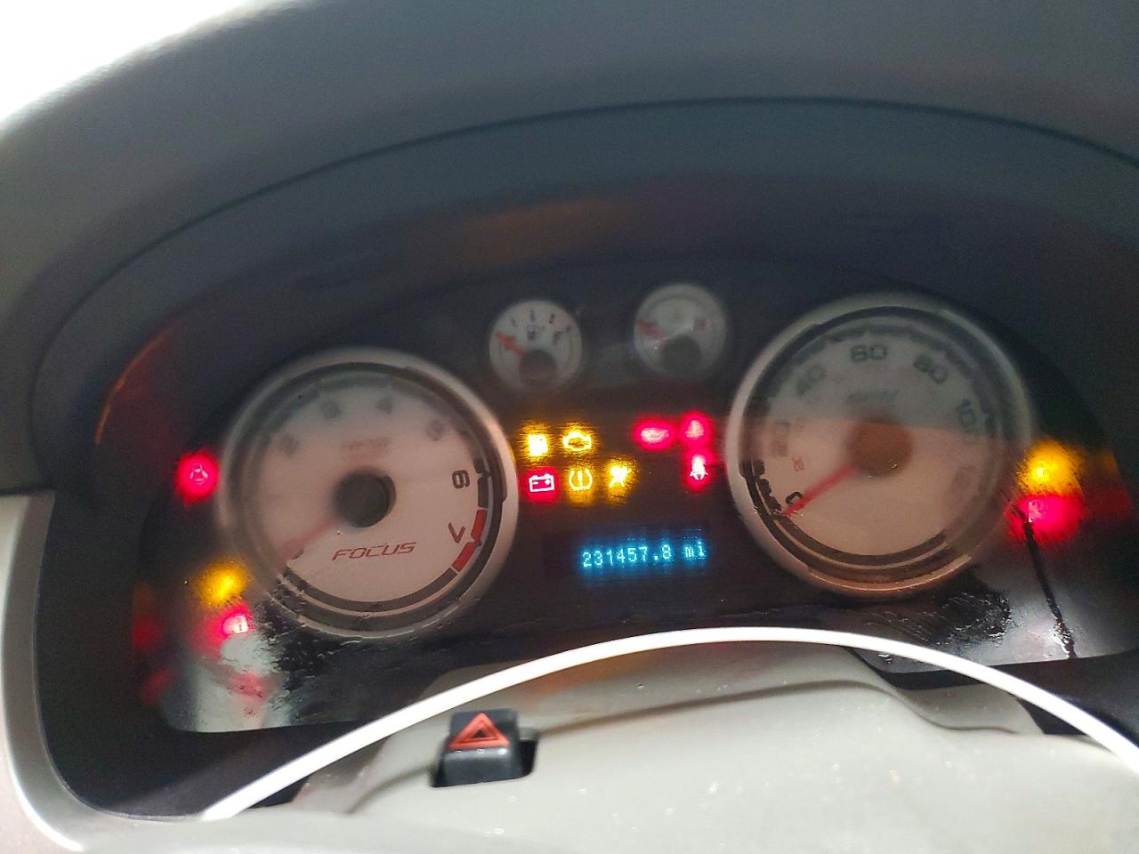 2008 FORD FOCUS SE photo 9