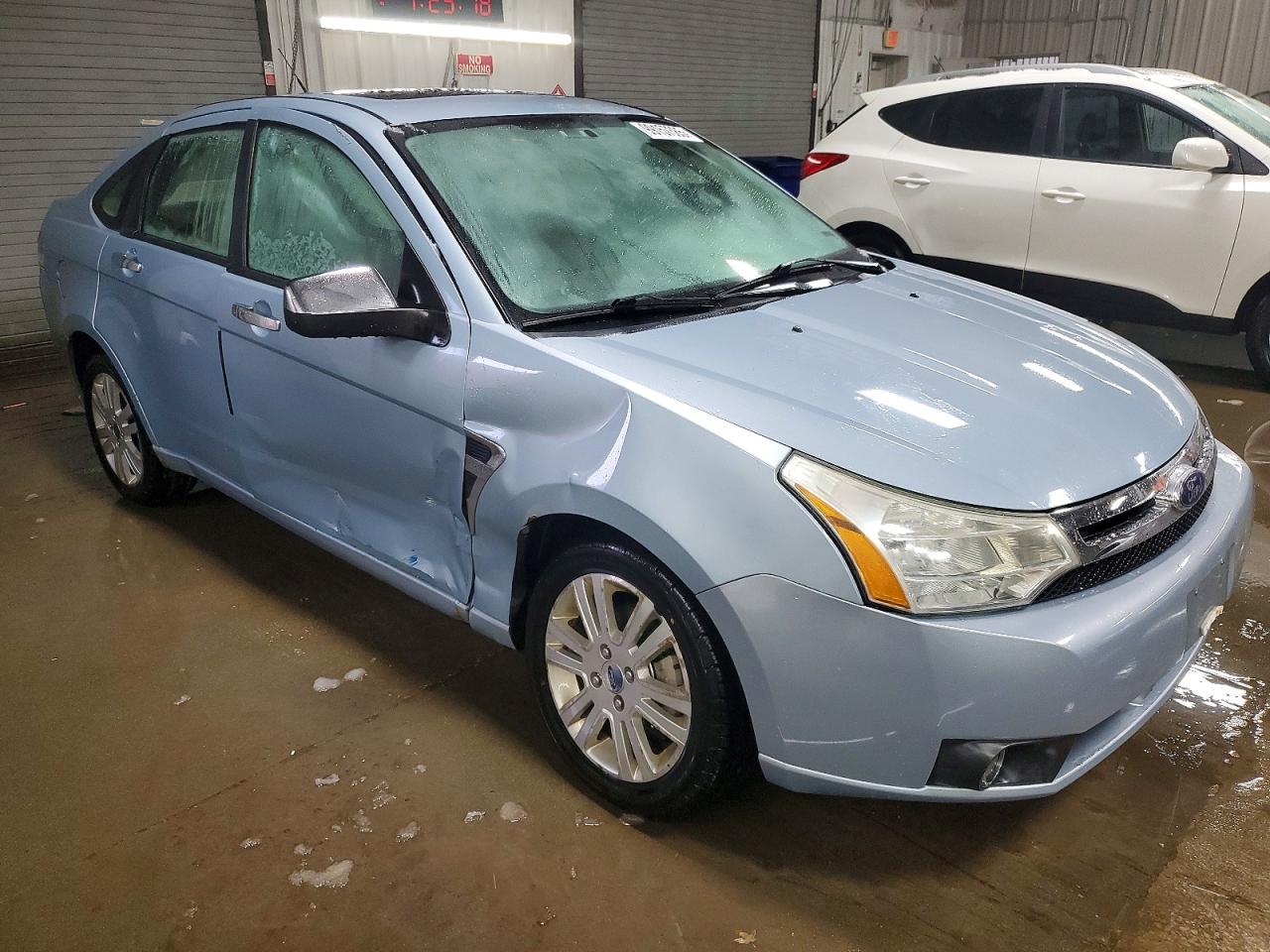 2008 FORD FOCUS SE photo 4