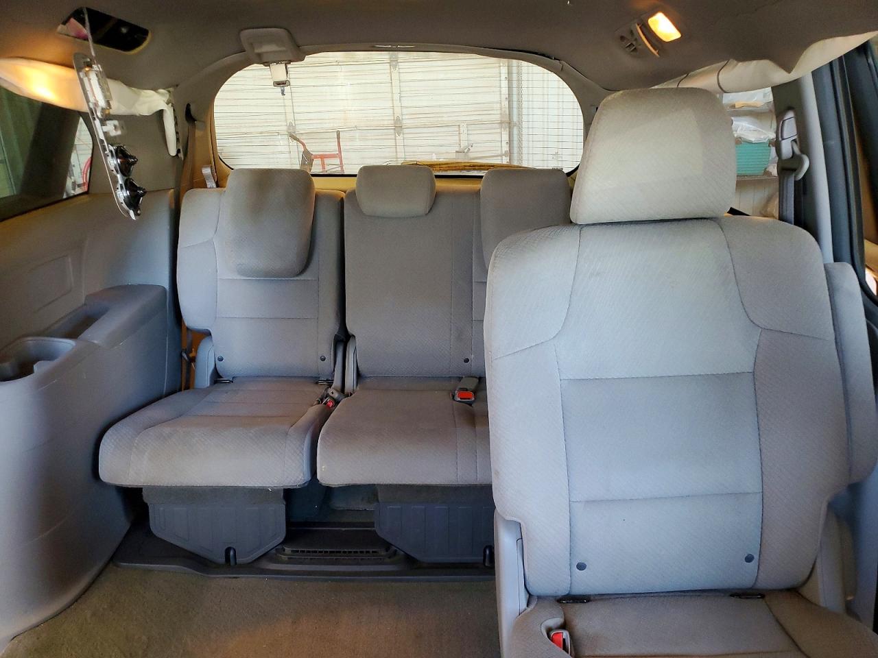 2016 HONDA ODYSSEY SE photo 10