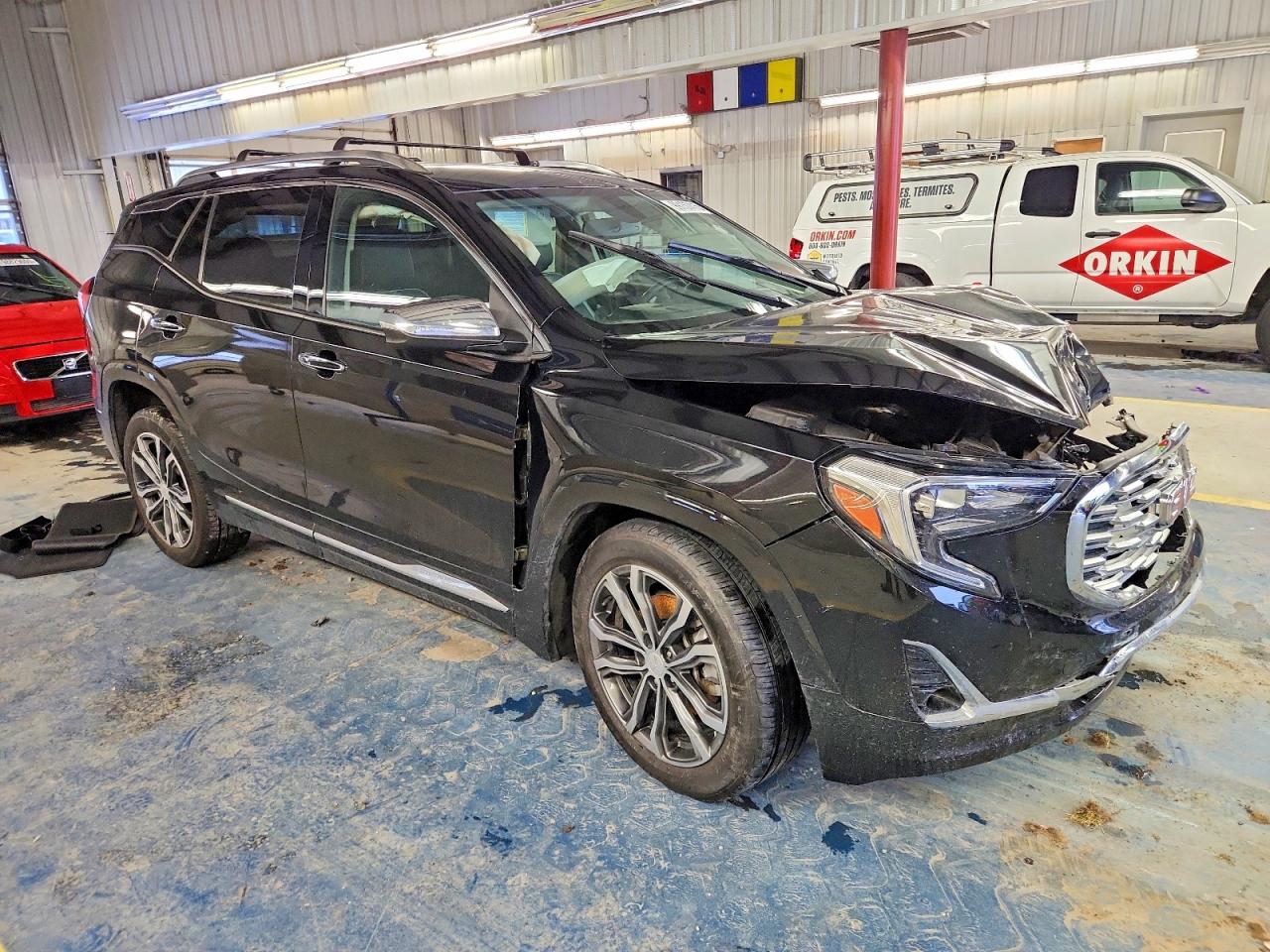 2019 GMC TERRAIN DENALI photo 4