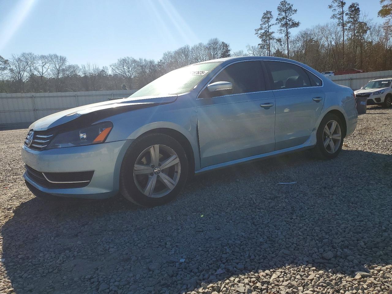 2012 VOLKSWAGEN PASSAT