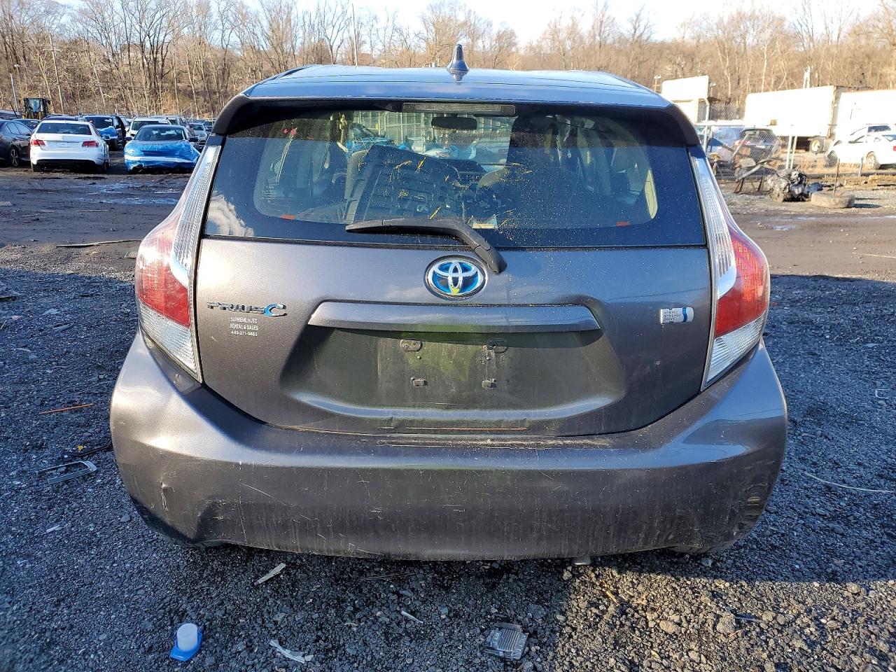 2015 TOYOTA PRIUS C ONE photo 6