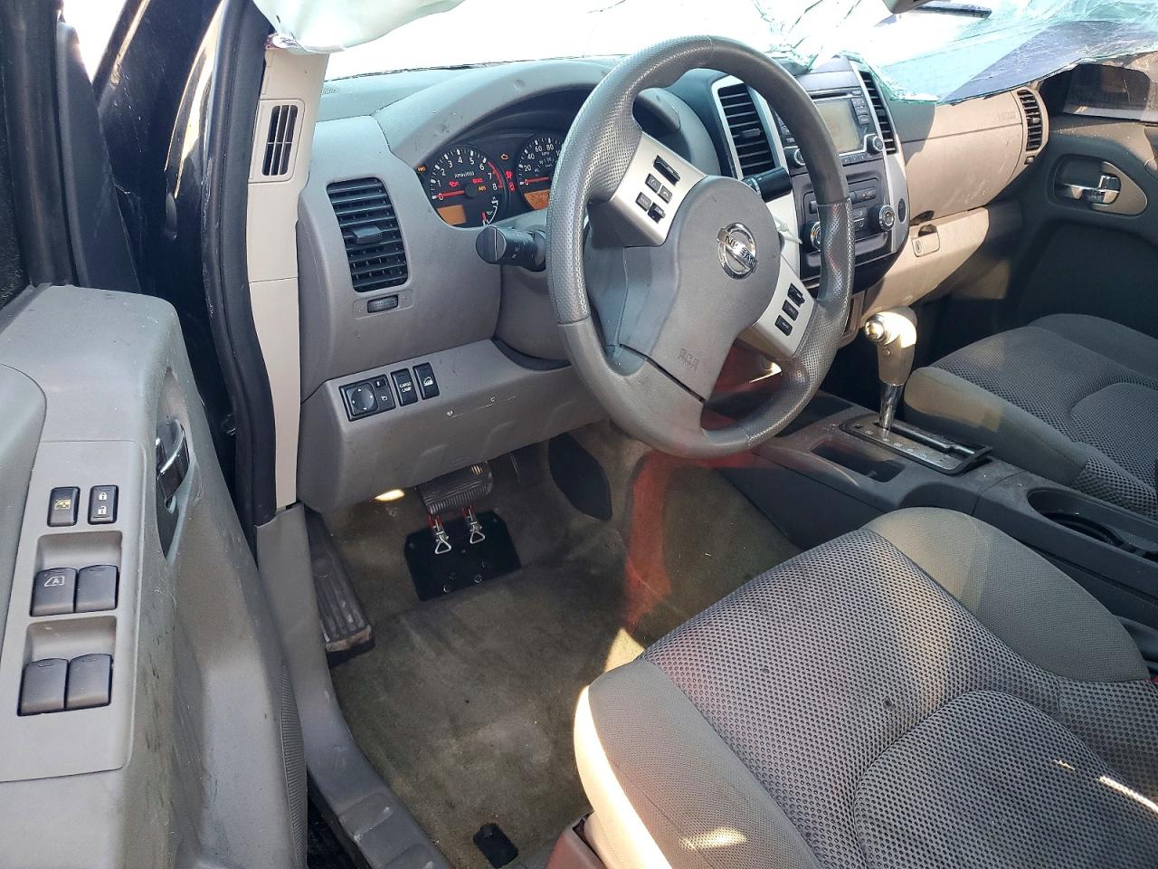 2017 NISSAN FRONTIER S photo 8