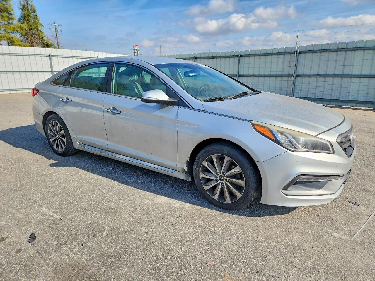 2015 HYUNDAI SONATA SPORT photo 4