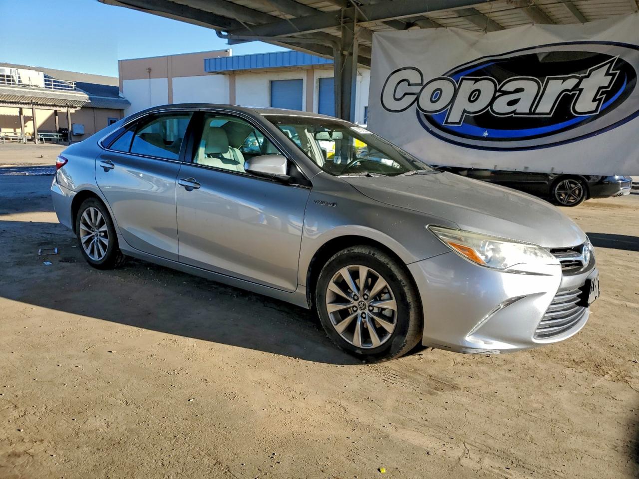 2015 TOYOTA CAMRY HYBRID photo 4