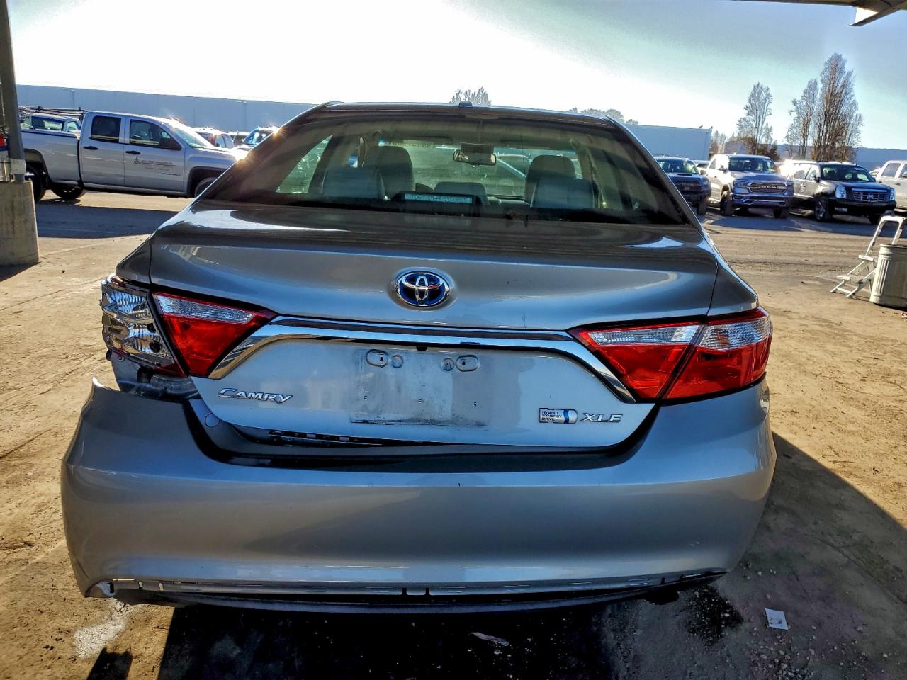 2015 TOYOTA CAMRY HYBRID photo 6