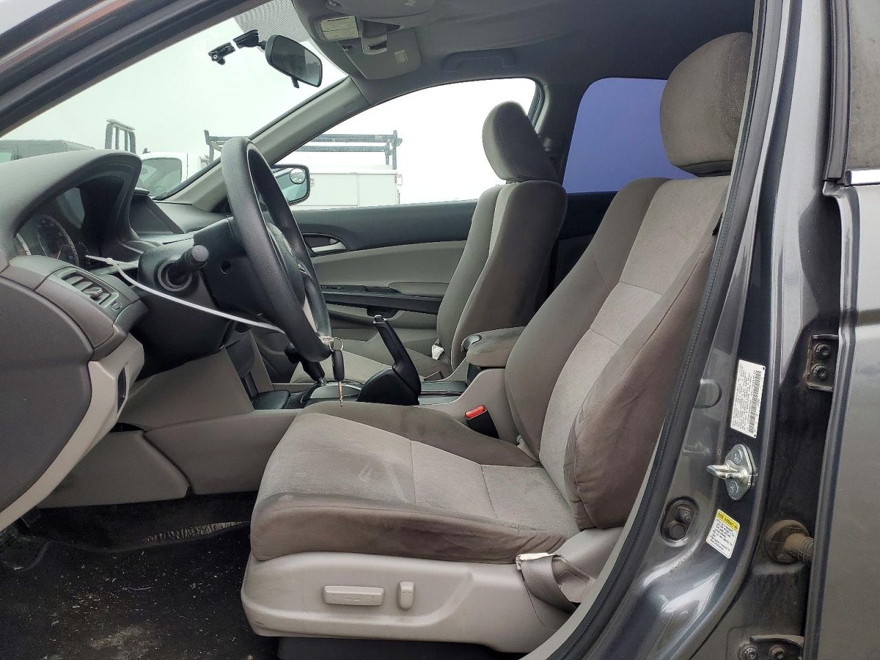 2010 HONDA ACCORD LXP photo 7