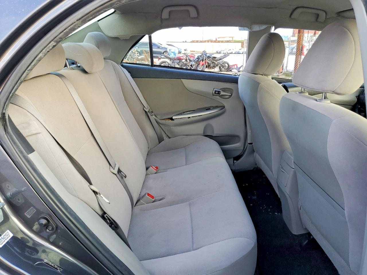 2011 TOYOTA COROLLA BASE photo 10