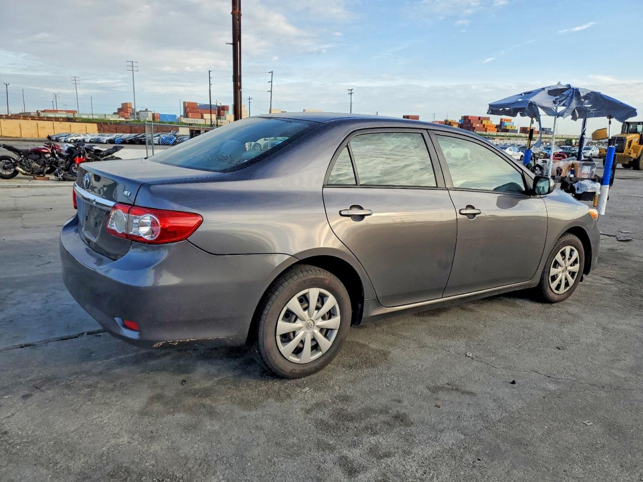2011 TOYOTA COROLLA BASE photo 3