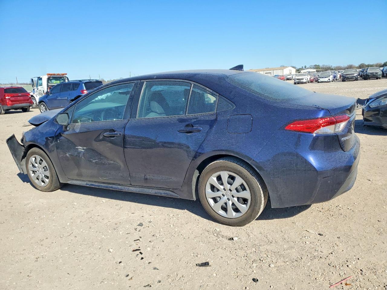 2022 TOYOTA COROLLA LE photo 2