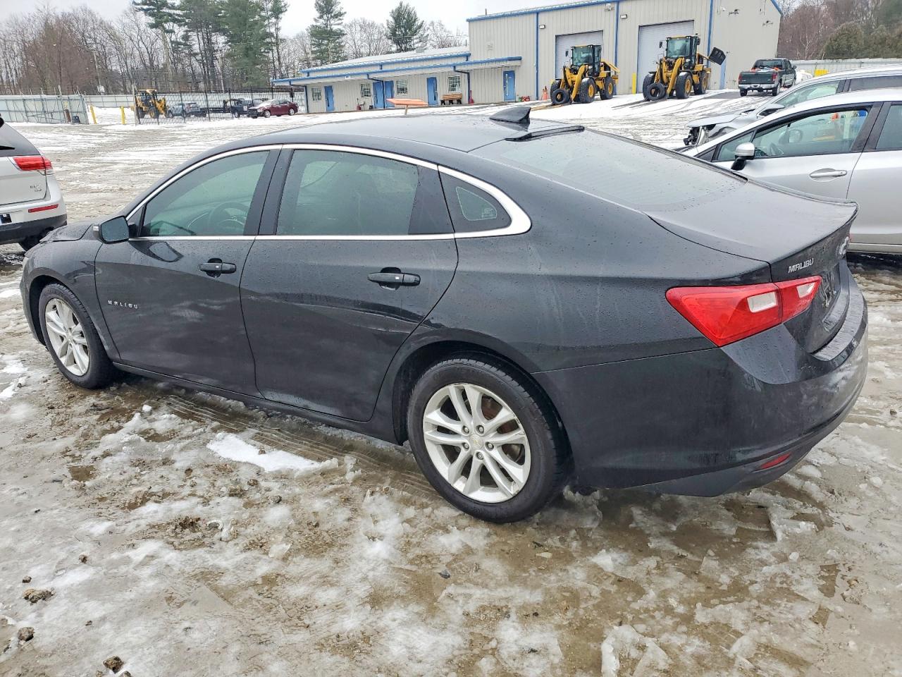2018 CHEVROLET MALIBU LT photo 2