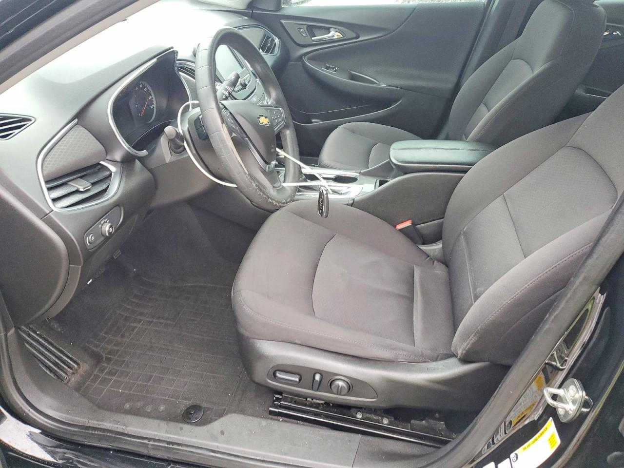 2018 CHEVROLET MALIBU LT photo 7