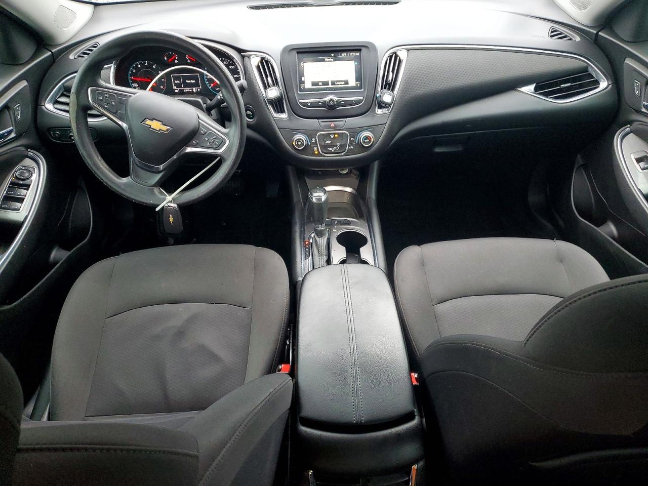 2018 CHEVROLET MALIBU LT photo 8