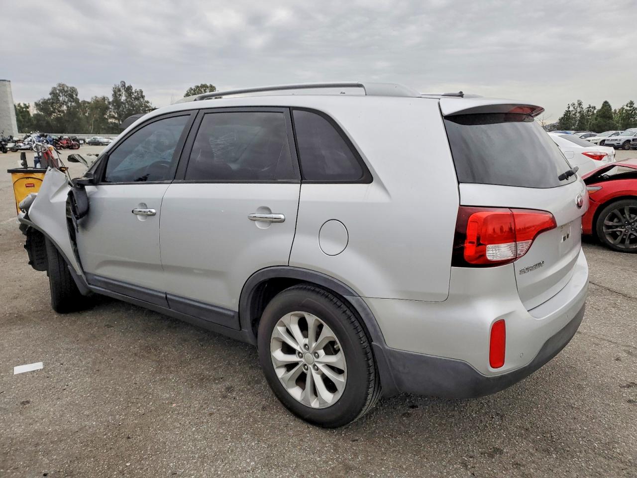 2014 KIA SORENTO EX photo 2