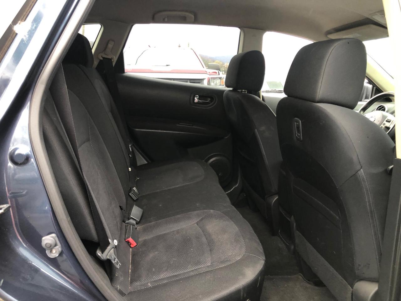 2013 NISSAN ROGUE S photo 6