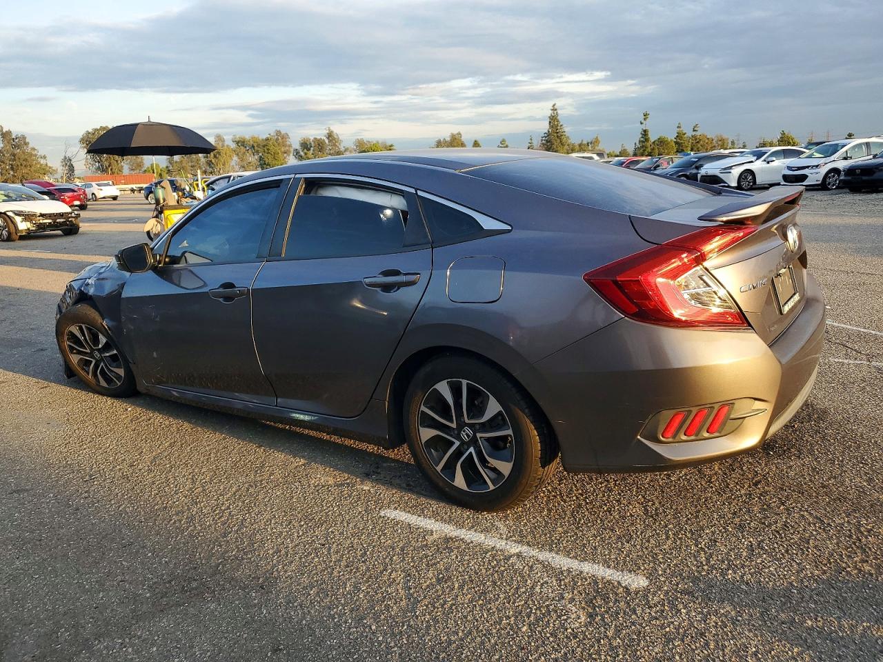 2017 HONDA CIVIC LX photo 2
