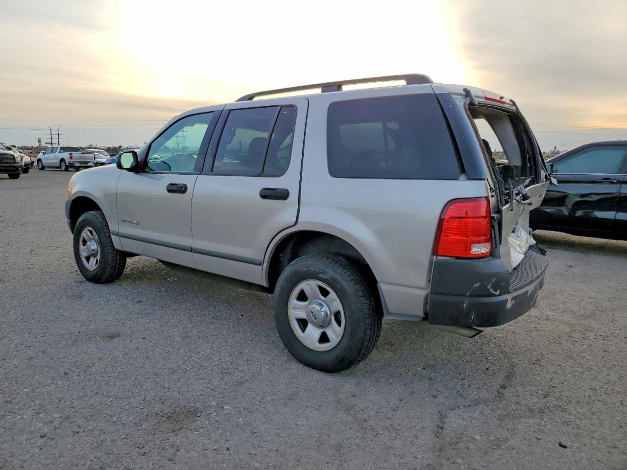 2004 FORD EXPLORER XLS photo 3
