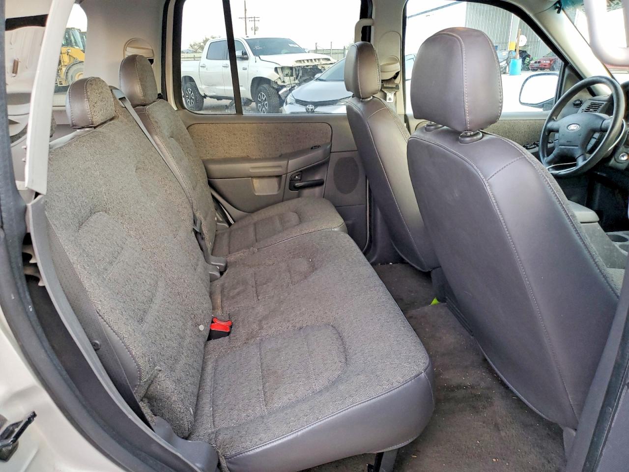 2004 FORD EXPLORER XLS photo 21