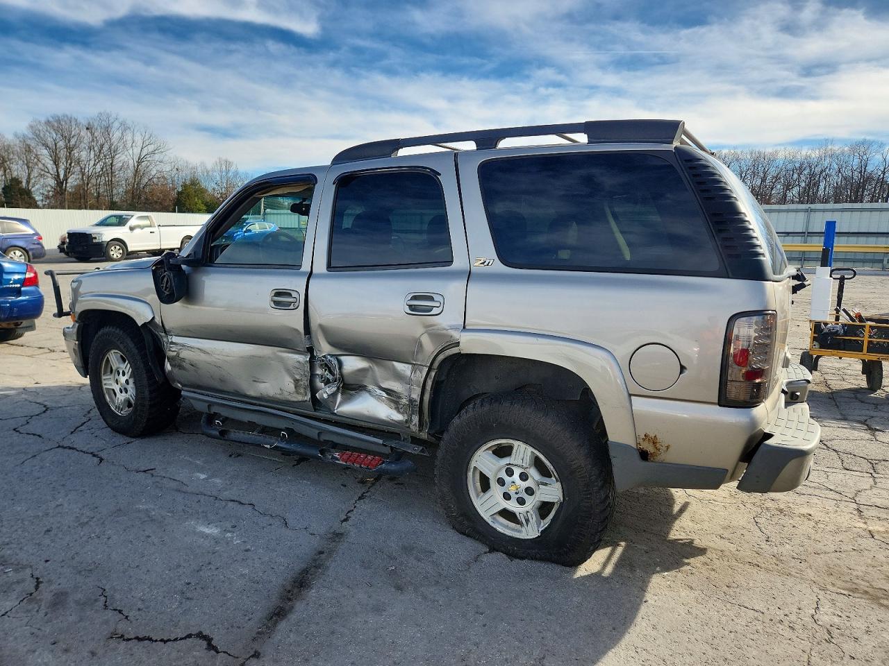 2003 CHEVROLET TAHOE K1500 photo 2