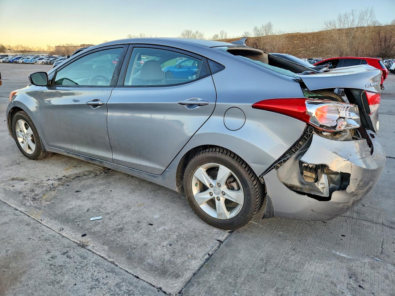 2013 HYUNDAI ELANTRA GLS photo 2