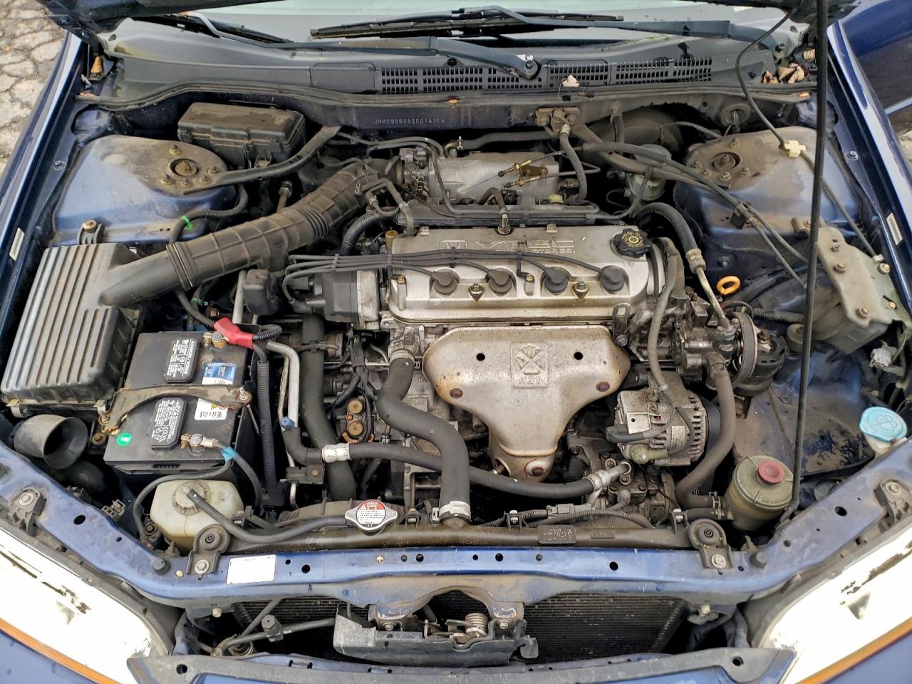 2002 HONDA ACCORD LX photo 11