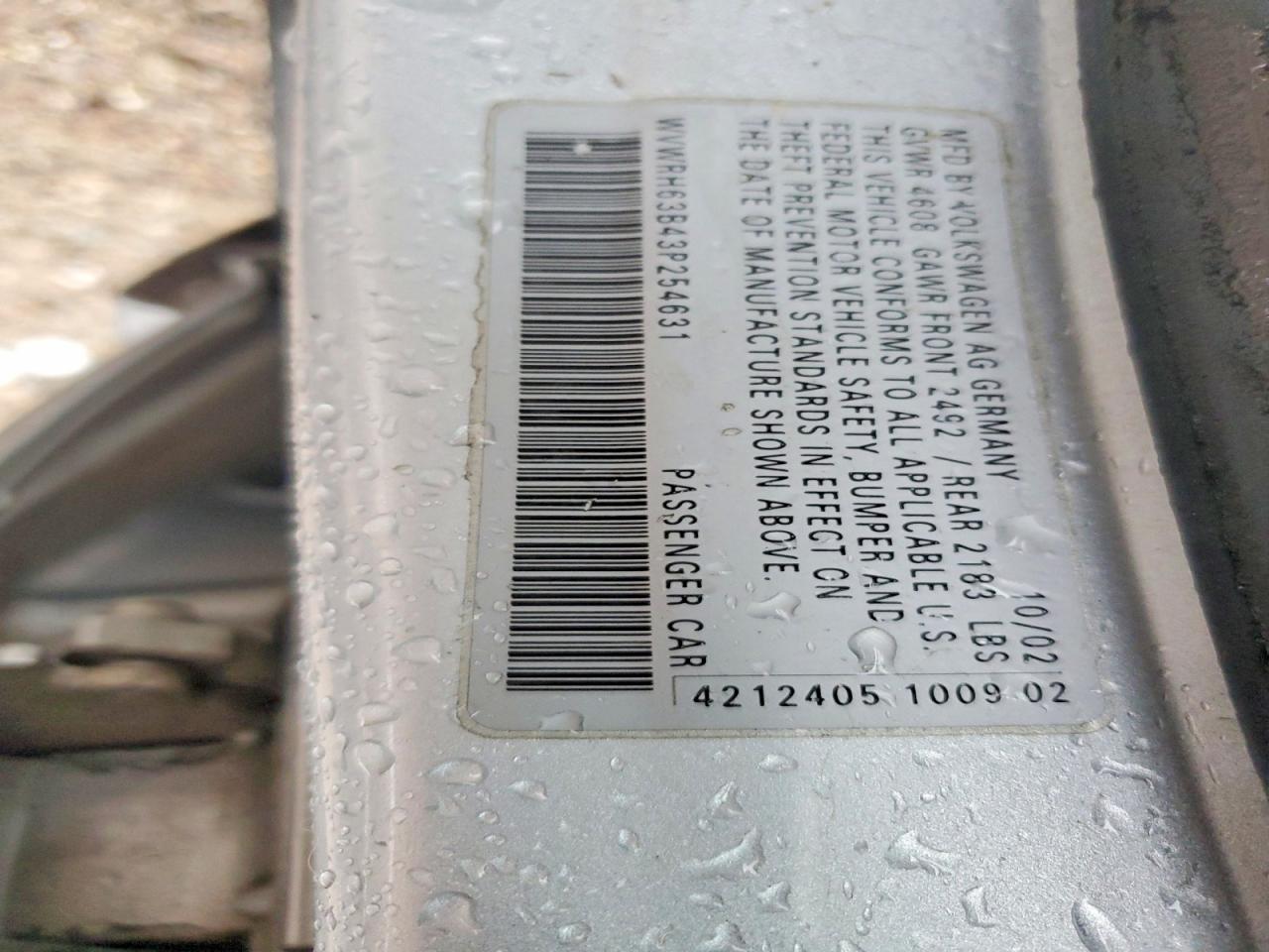 2003 VOLKSWAGEN PASSAT GLX photo 12