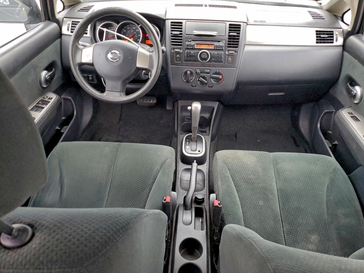2012 NISSAN VERSA S photo 8