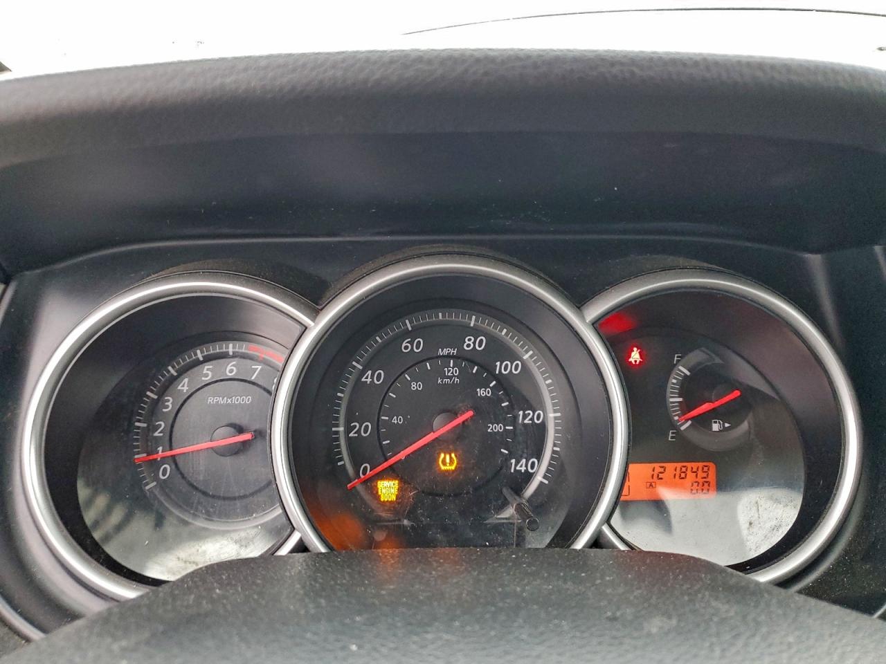 2012 NISSAN VERSA S photo 9