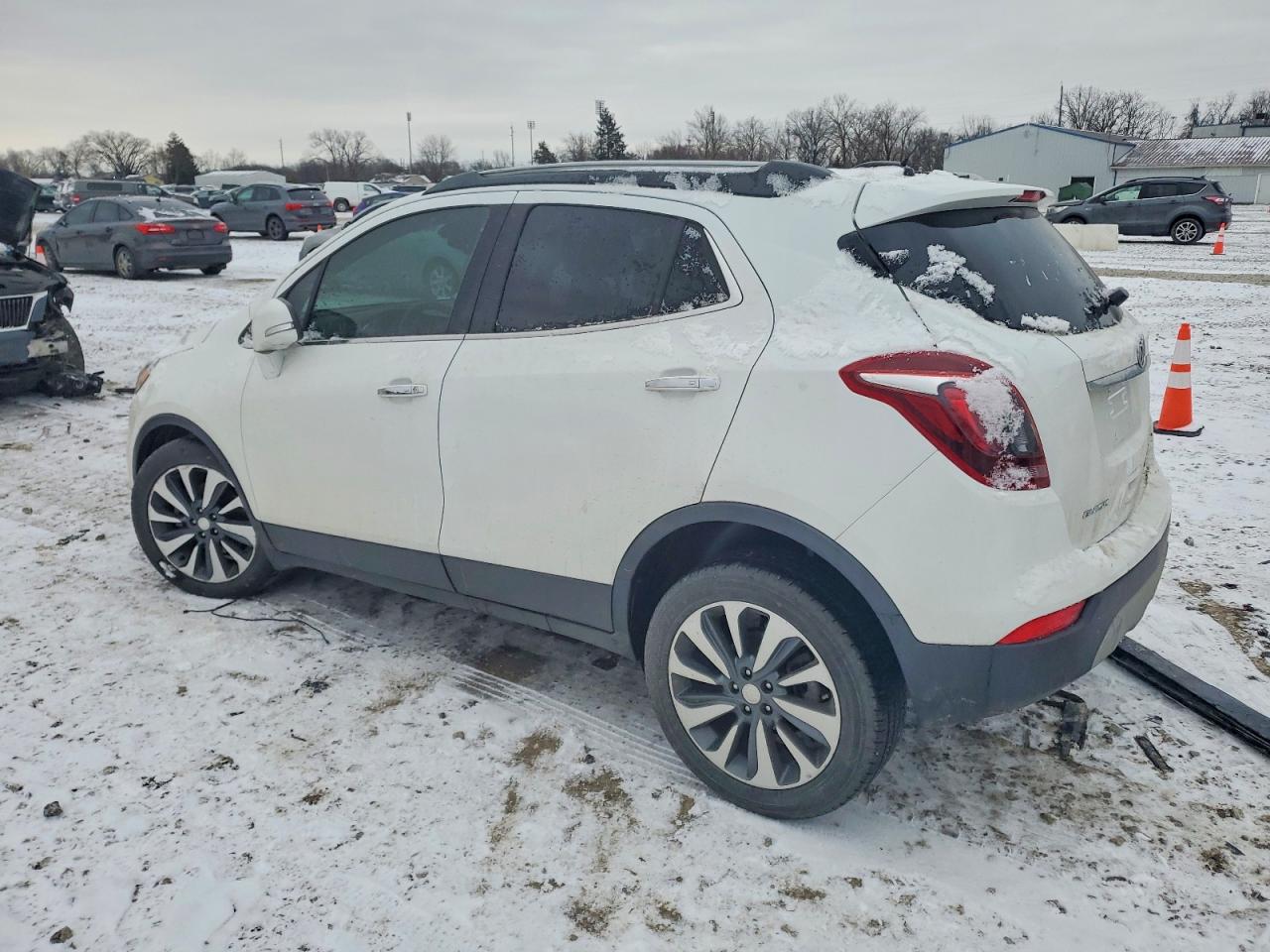 2019 BUICK ENCORE ESSENCE photo 2