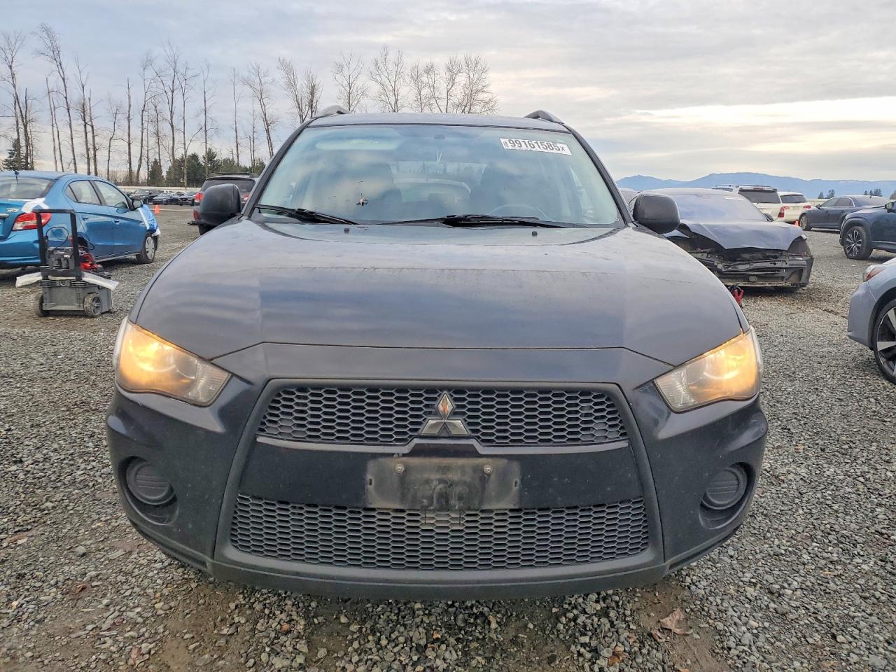 2010 MITSUBISHI OUTLANDER ES photo 5