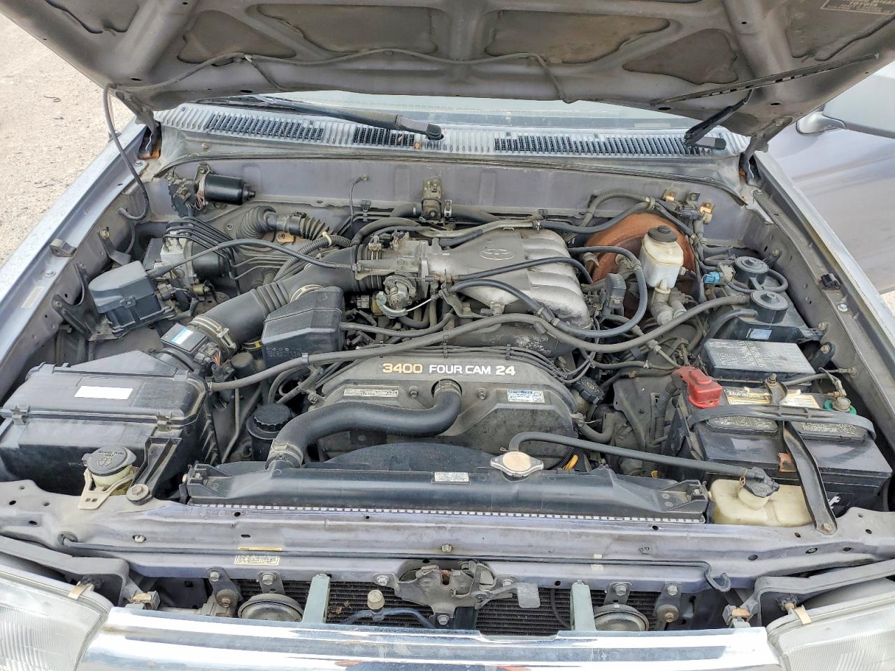 1996 TOYOTA 4RUNNER SR5 photo 12