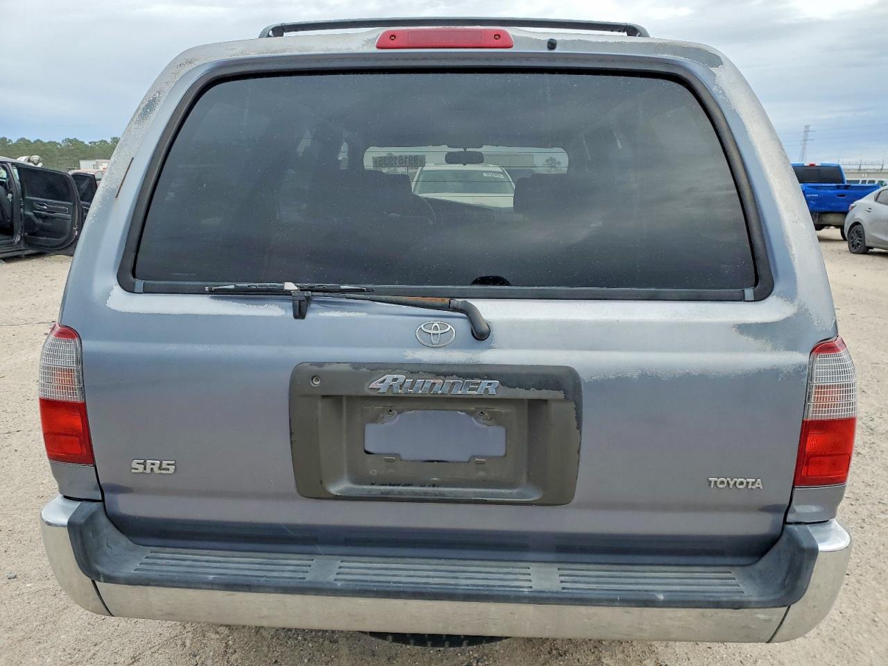1996 TOYOTA 4RUNNER SR5 photo 6