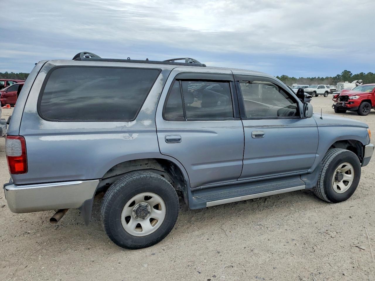1996 TOYOTA 4RUNNER SR5 photo 3