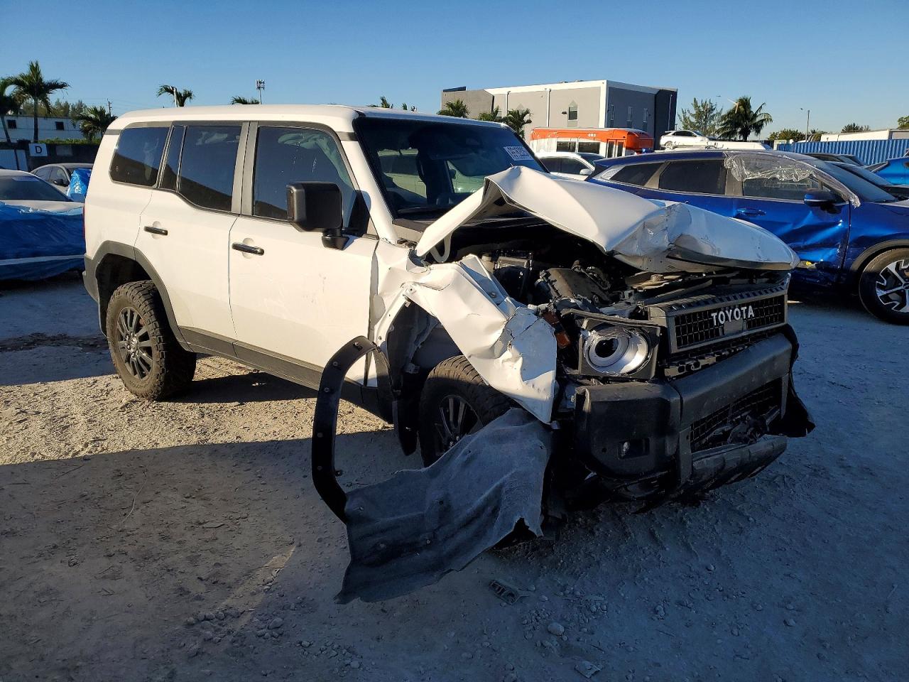 2025 TOYOTA LAND CRUISER BASE photo 4
