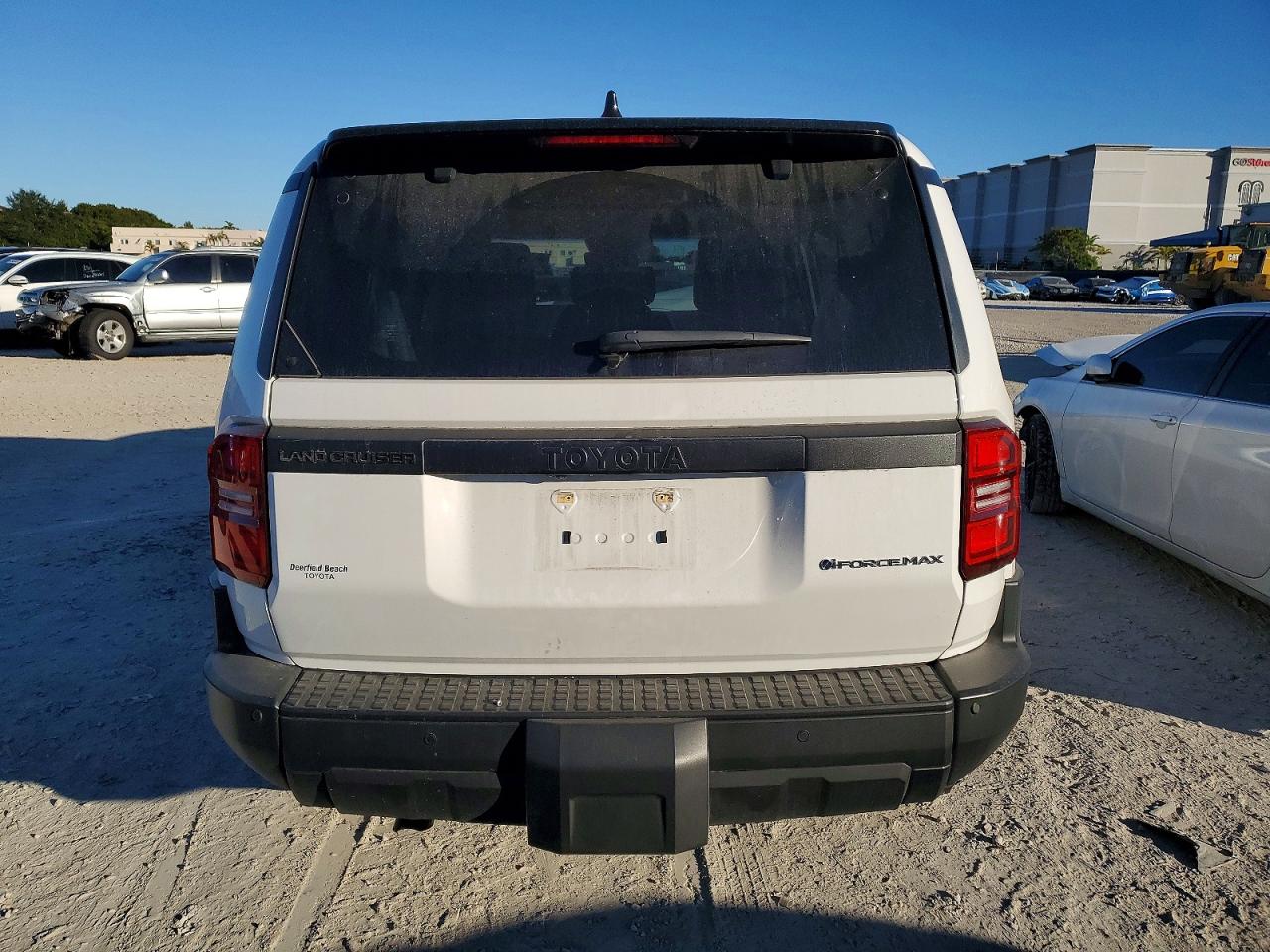 2025 TOYOTA LAND CRUISER BASE photo 6