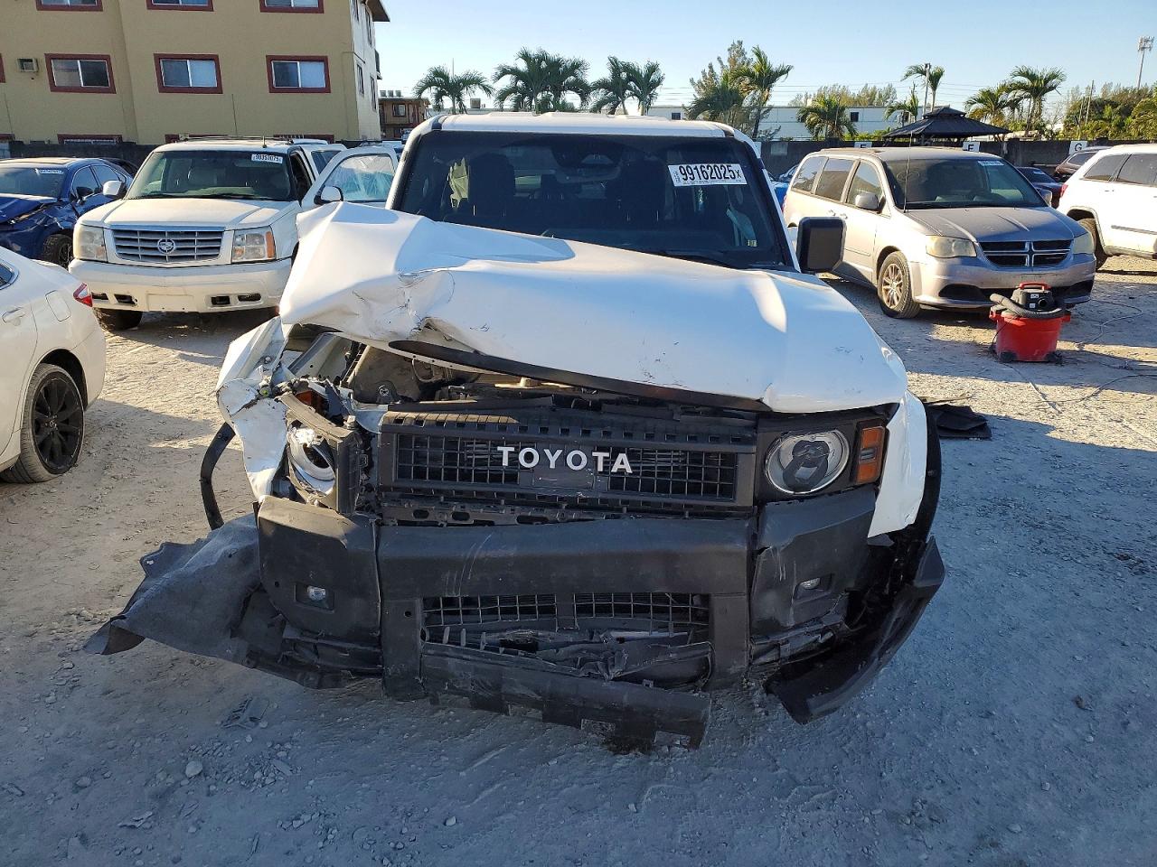 2025 TOYOTA LAND CRUISER BASE photo 5