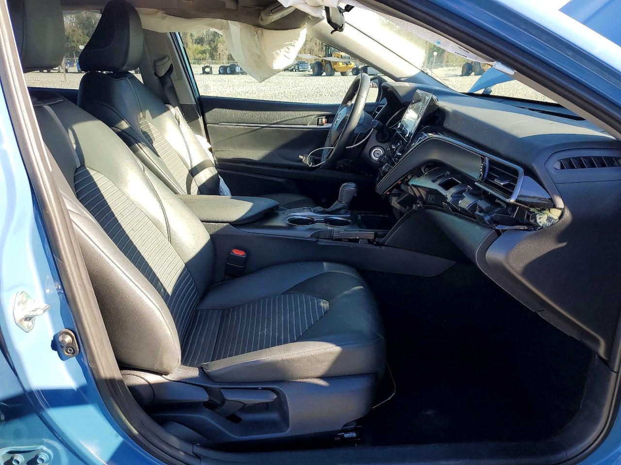 2024 TOYOTA CAMRY SE NIGHT SHADE photo 13