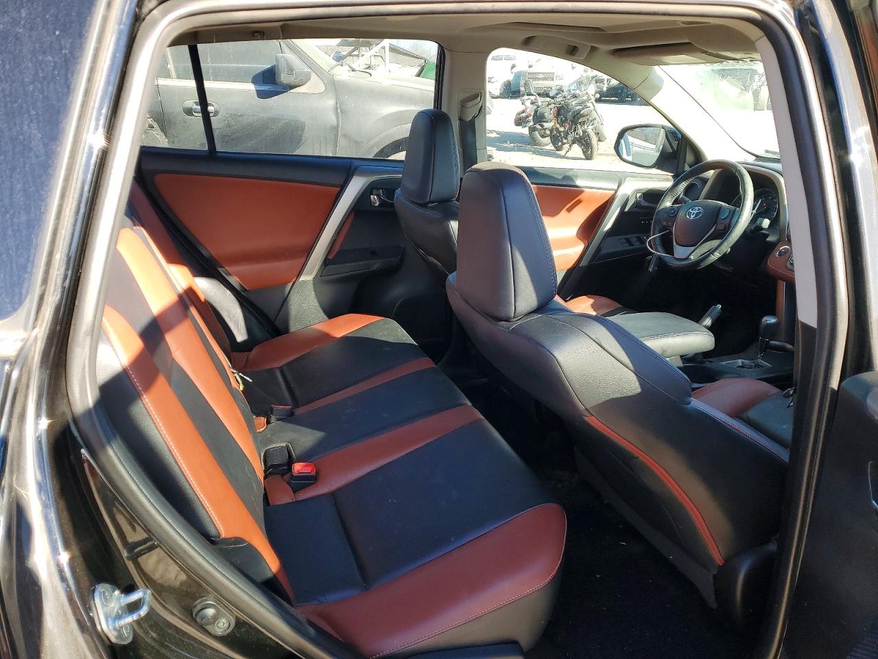 2014 TOYOTA RAV4 LIMITED photo 10