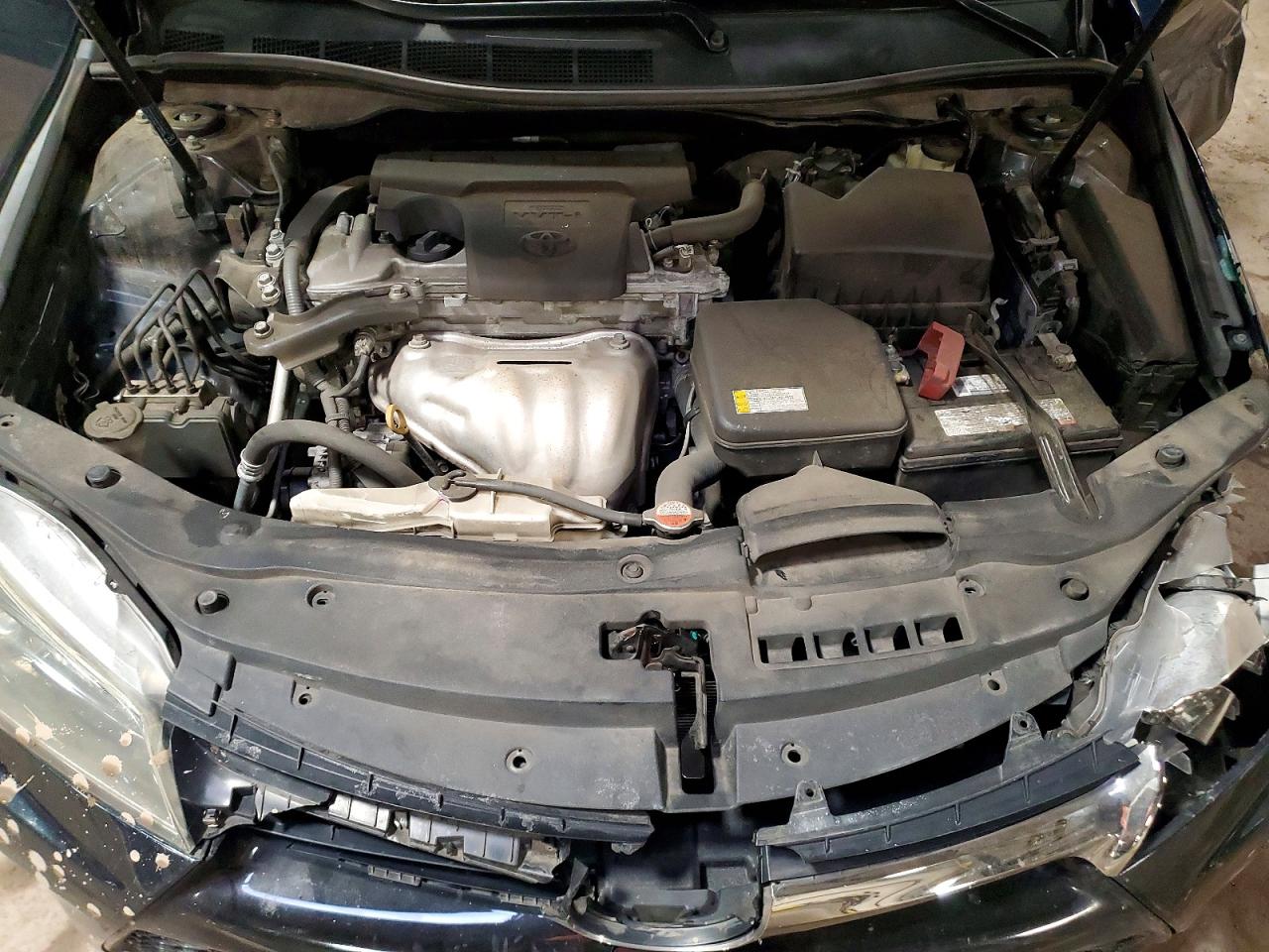 2016 TOYOTA CAMRY LE photo 11