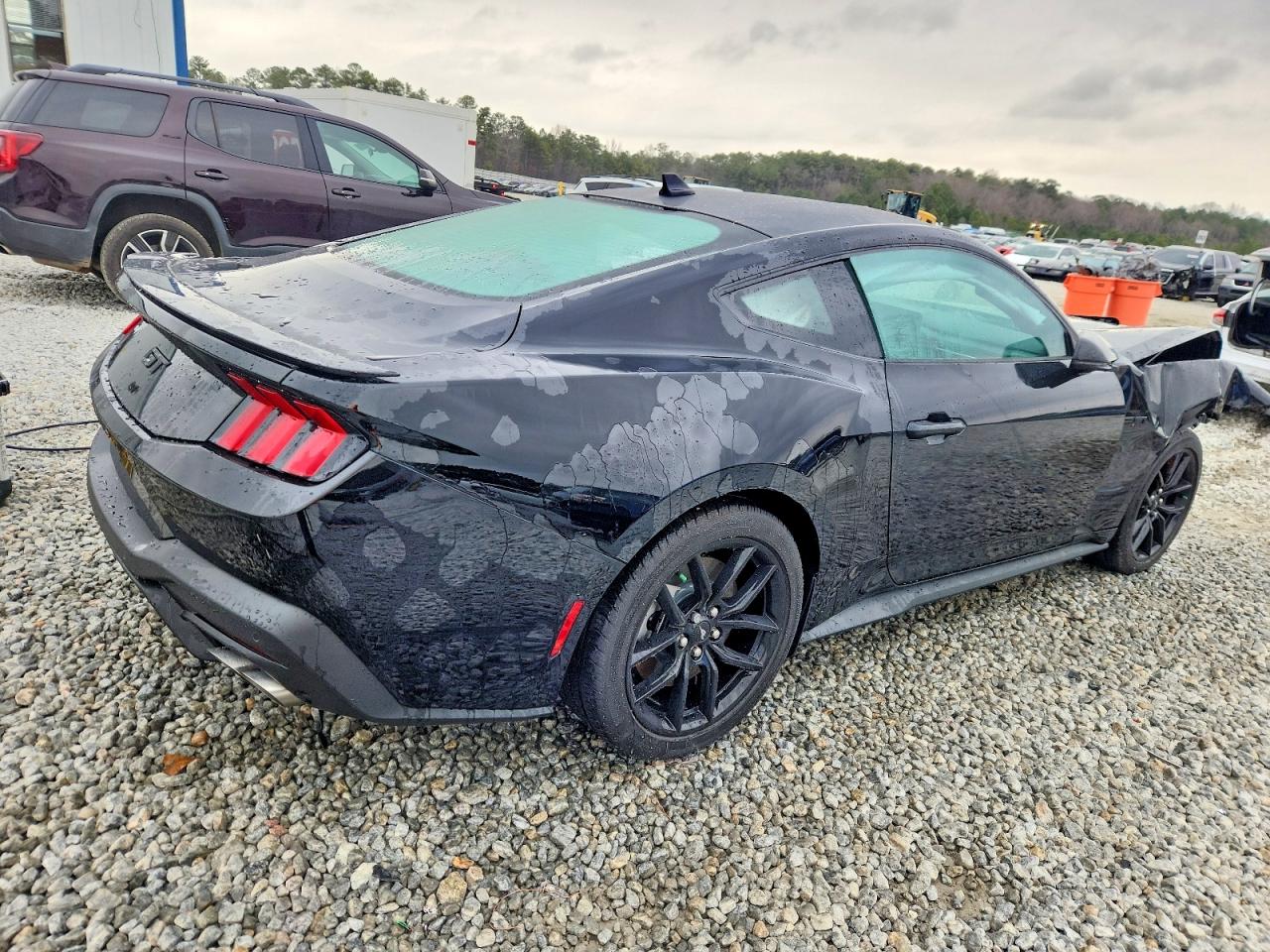 2025 FORD MUSTANG GT photo 3