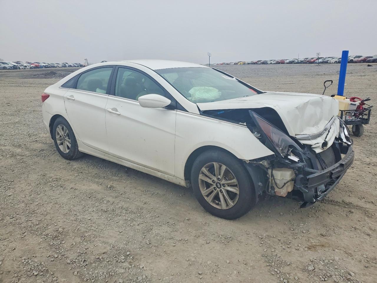 2013 HYUNDAI SONATA GLS photo 4