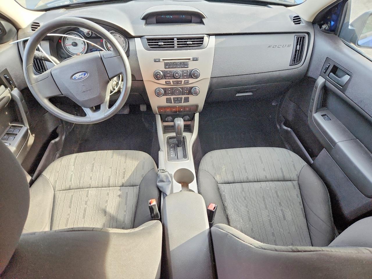 2008 FORD FOCUS SE photo 8