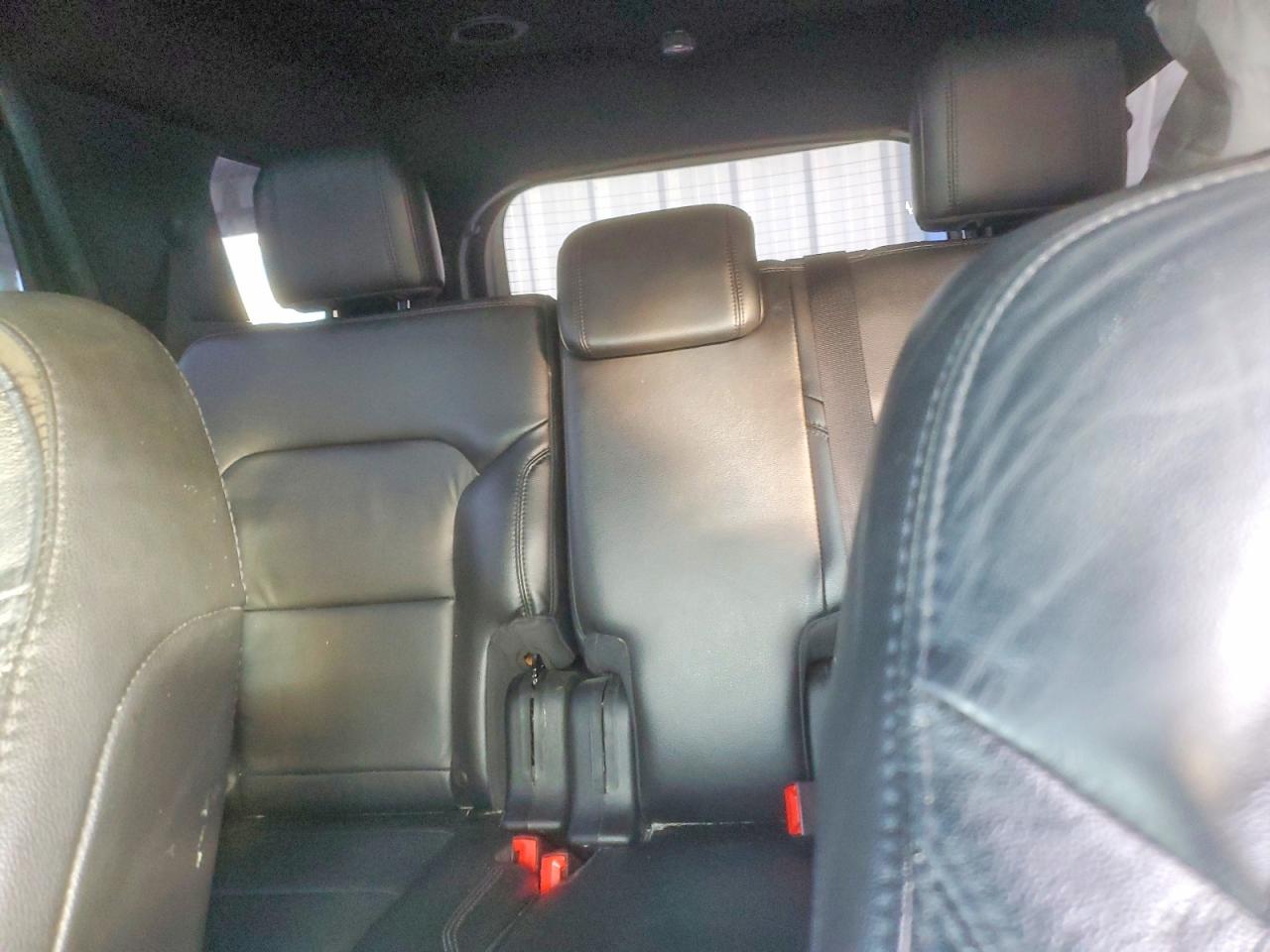 2018 FORD EXPLORER XLT photo 10