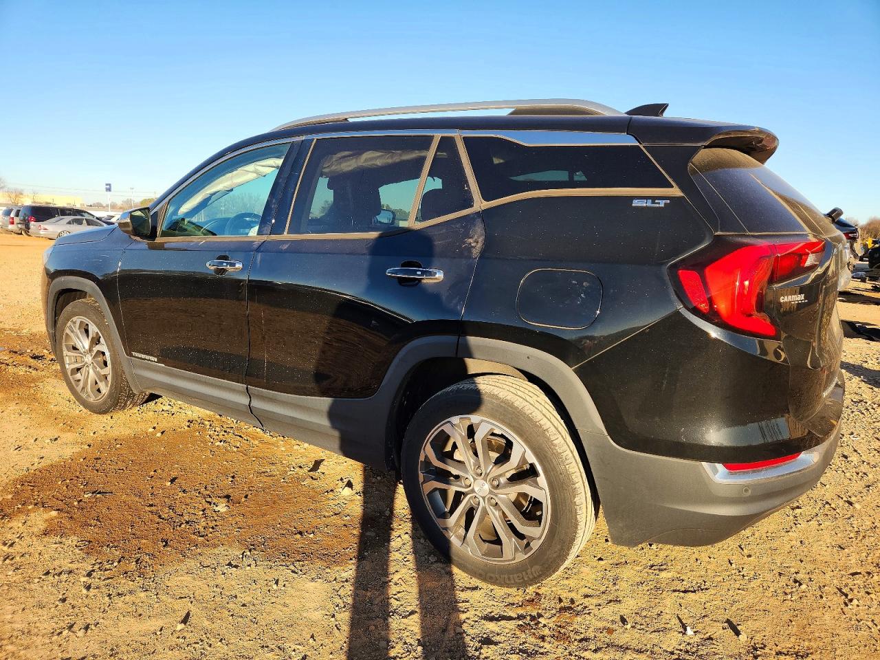 2019 GMC TERRAIN SLT photo 2